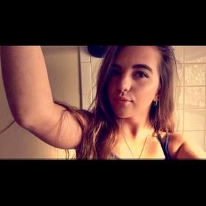 Meet your Posher, Desiree